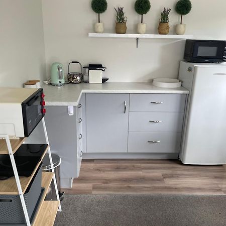 Modern studio apartment Motueka Esterno foto