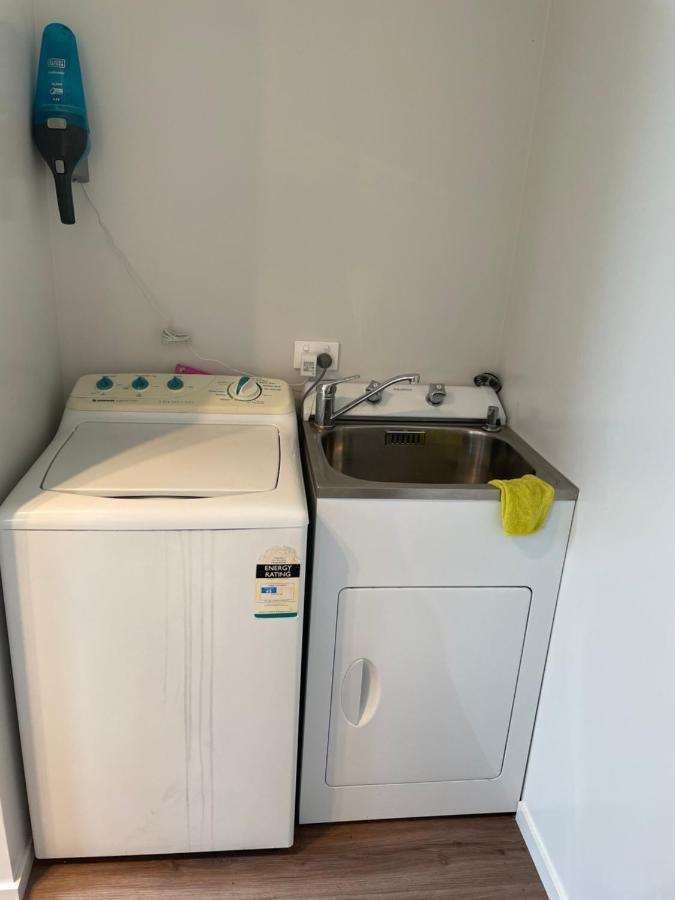 Modern studio apartment Motueka Esterno foto