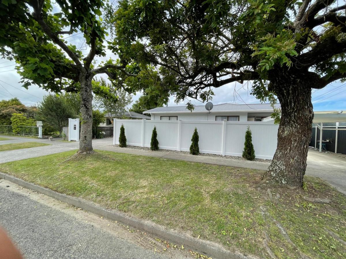 Modern studio apartment Motueka Esterno foto